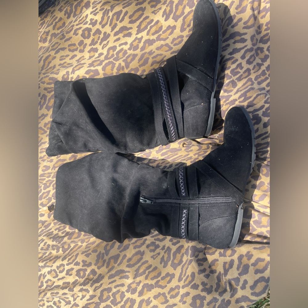 Black boots